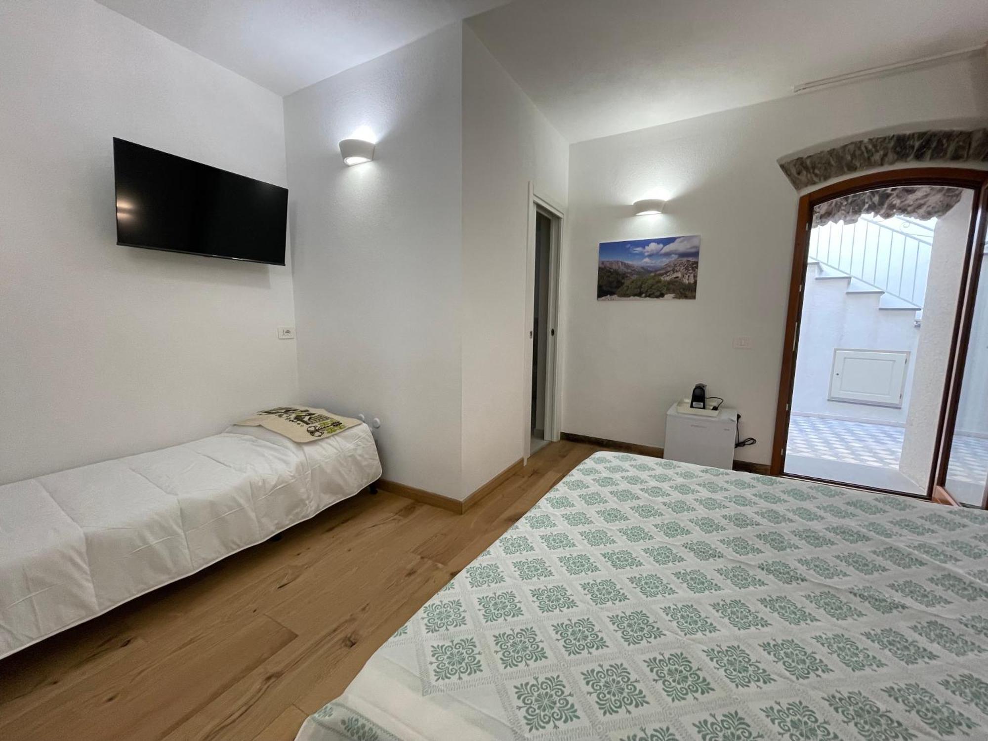 Sa Troppa De Sos Chentu Hotel Dorgali Luaran gambar